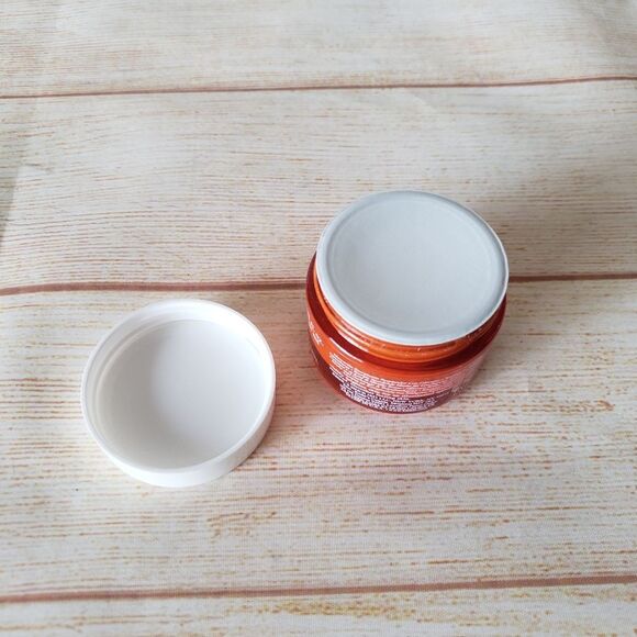 Kiehl's Turmeric & Cranberry Seed Energizing Radiance Masque Mask Brightens - Picture 7 of 15